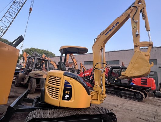 Komatsu PC35MR