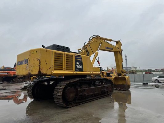 Komatsu PC700-8