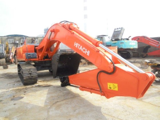 HITACHI EX200-5