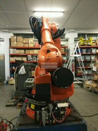 KUKA KR 210-2k Lシェルフ