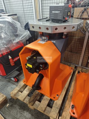 机器人转台 倾斜台：2轴