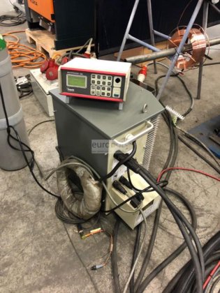 机器人焊接机 焊接单元配备：KUKA KR5 ARC KRC4