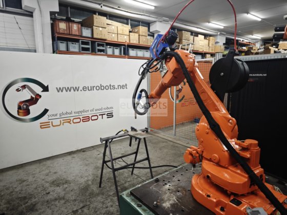 ABB IRB1600 与奥泰 500 安培焊机