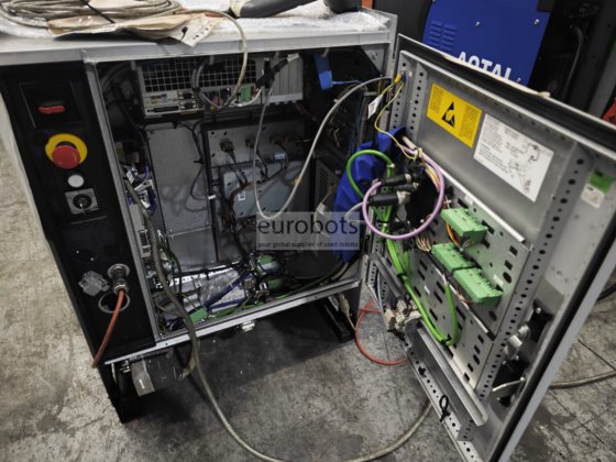 ABB IRB1600 与奥泰 500 安培焊机