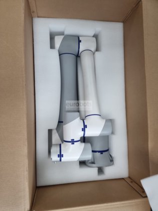 DOBOT CR10 cobot