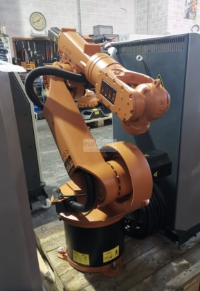 库卡 Kuka KR15采用SKS弧焊和转台