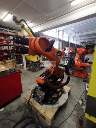 库卡KR240 R2700 PRIME C4