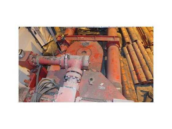 AKER MARITIME Traveling Equipment -