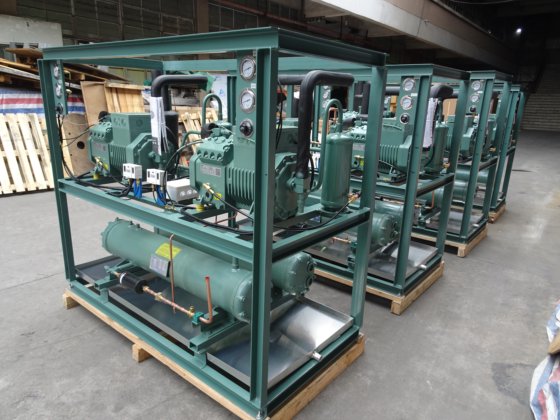 1 比泽尔实验室应用机组