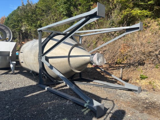 ステンレス製サイロ