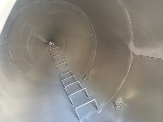 ステンレス製サイロ