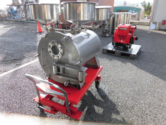 真空脱泡タンク　４種混合可