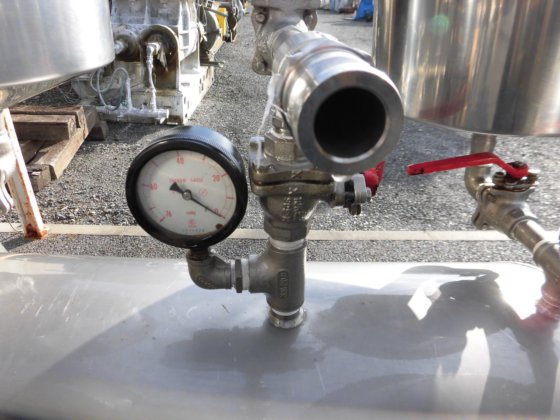 真空脱泡タンク　４種混合可