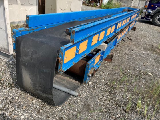 ベルトコンベアー(フラット型)