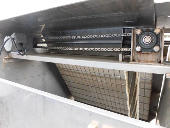 1985 安藤スクリーン 915型