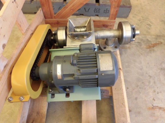 スクリューフィーダー