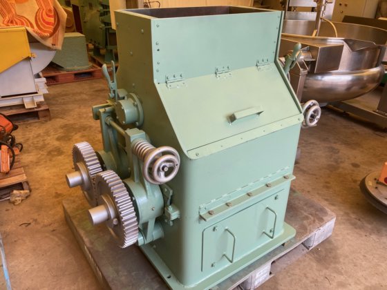 ロールクラッシャー