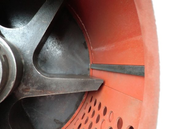 1998 発砲スチロール粉砕機