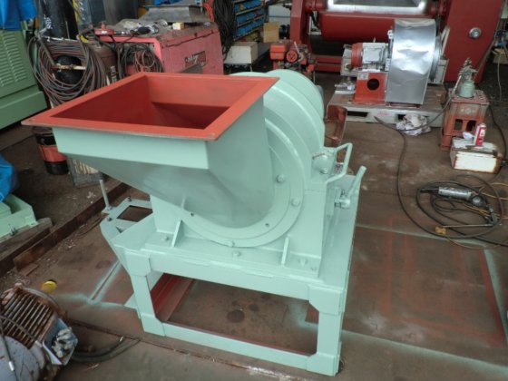 1998 発砲スチロール粉砕機