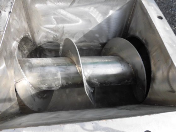 2000 スクリューコンベアー