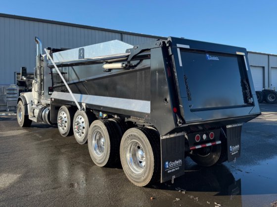 2026 PETERBILT 567 in Raleigh, NC, USA