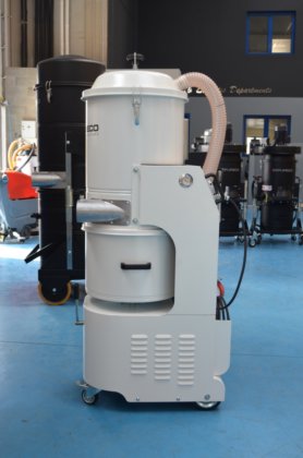 SCHWAN PHARMA-STAUBSAUGER