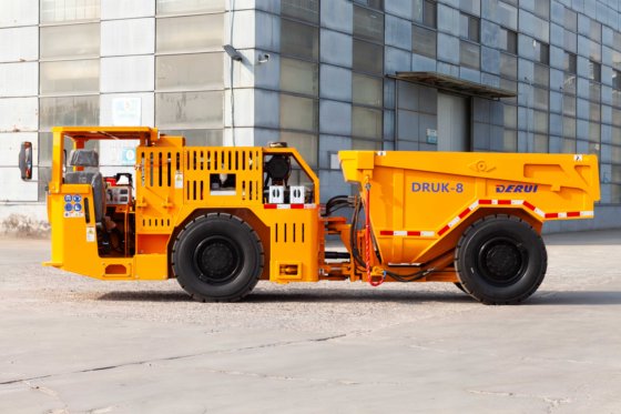 UK-8 地下运矿卡车