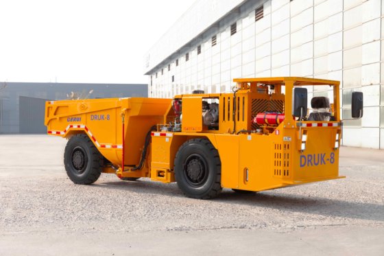 UK-8 地下运矿卡车