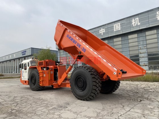 UK-30地下运矿车