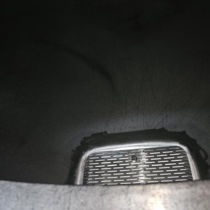 3つの容器を備えた醸造所