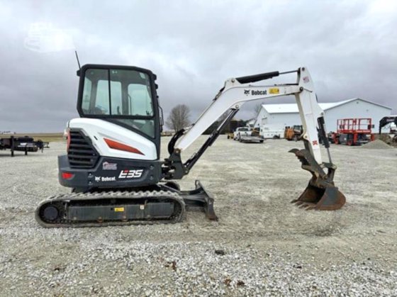 2021 BOBCAT E35 BAGGER [HE-010388]