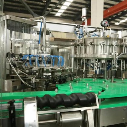 玻璃瓶碳酸软饮料苏打水灌装机