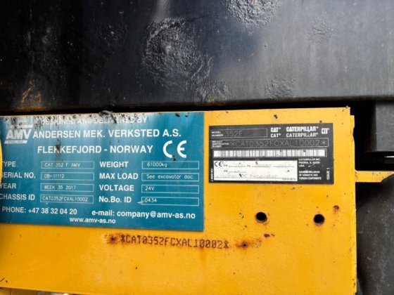2017 CAT 352 F