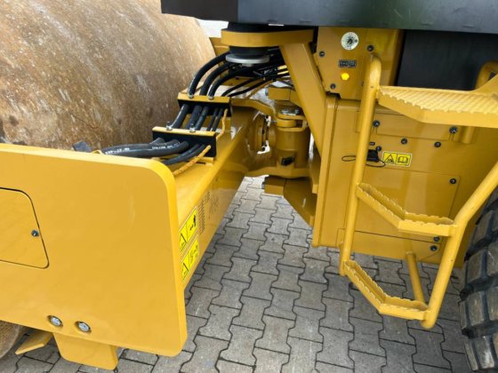 2021 CAT CS 54 B