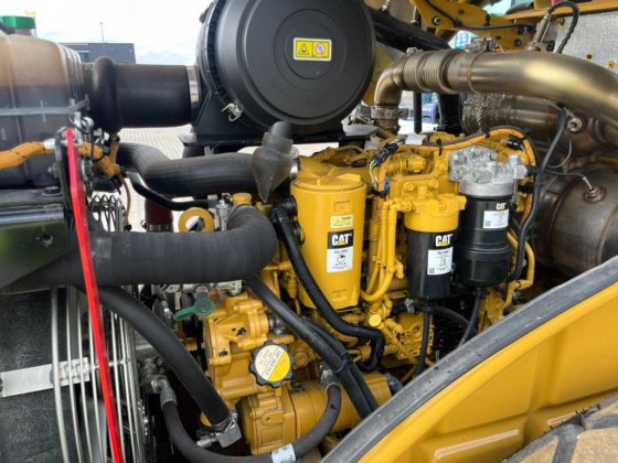 2021 CAT CS 54 B