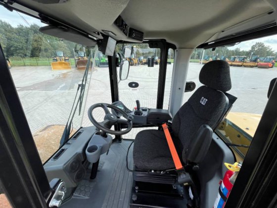 2021 CAT CS 54 B