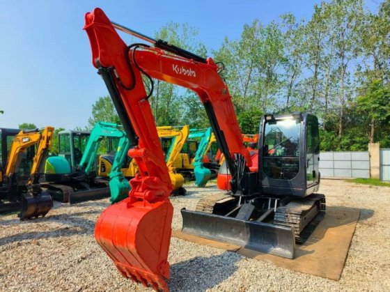 2023年久保田KX 080-4