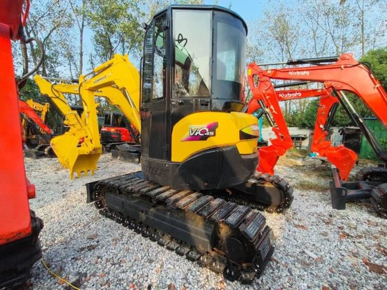 2023年 ヤンマー Vio 45