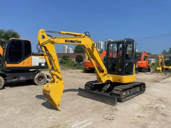 2022 コマツ PC 40 MR