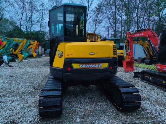 2023ヤンマー Vio 75