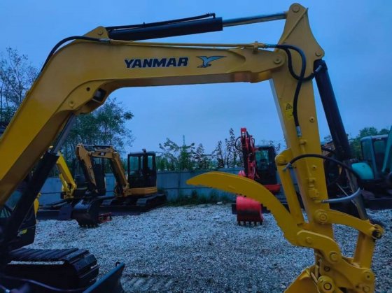 2023ヤンマー Vio 75