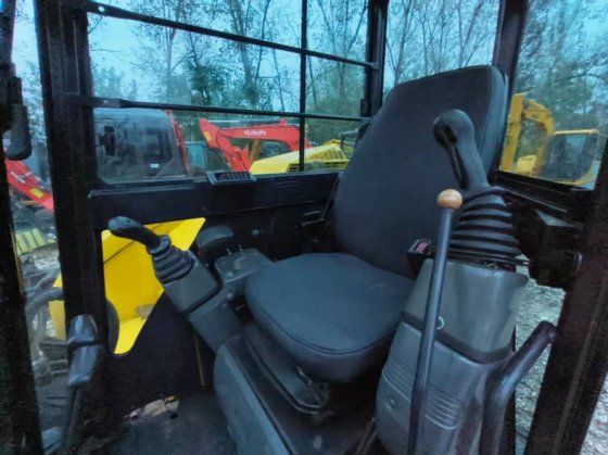 2023ヤンマー Vio 75