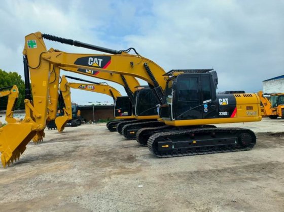 2023年CAT 320 D