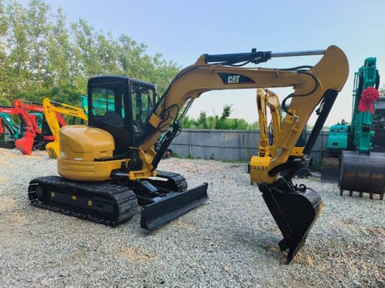 2023 CAT 304 CR