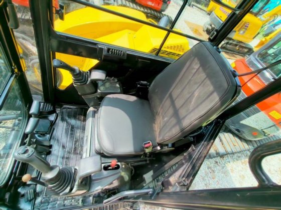 2023 耀玛纳 Vio 75