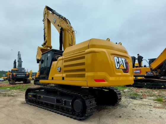 2023 CAT 349GC