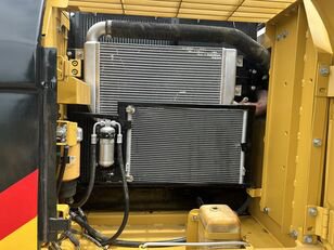 2020年式キャタピラー320D2クローラ式油圧ショベル