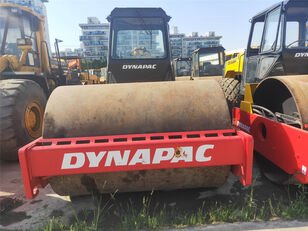 Dynapac CA30D シングルドラムコンパクター