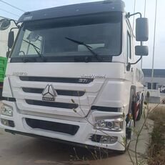 中国重汽Howo 371散水車