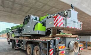 ズームライオン全地形クレーン